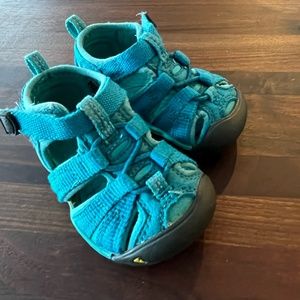 Keen Scamp toddler sandals size 4 toddler Baltic Caribbean.